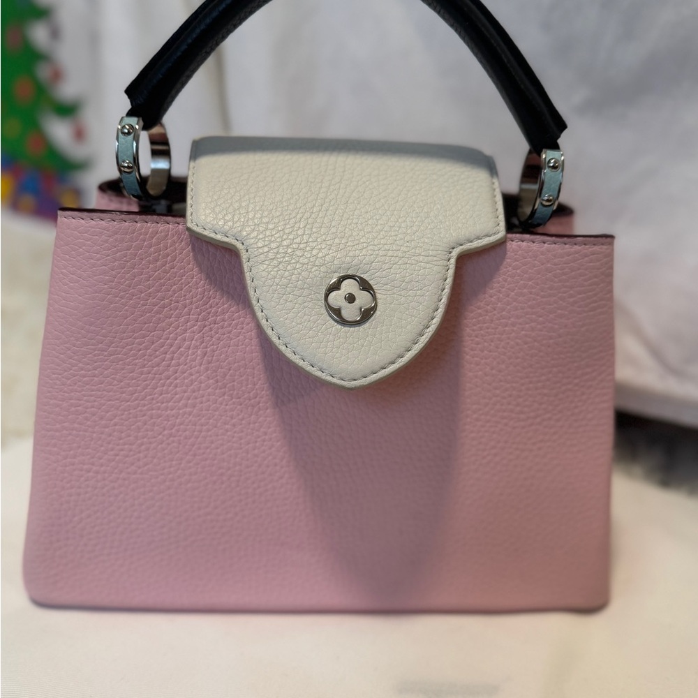 Louis Vuitton Taurillon Capucines (Pink and Cream)